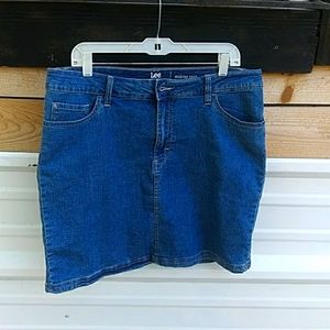 Lee midsize skort